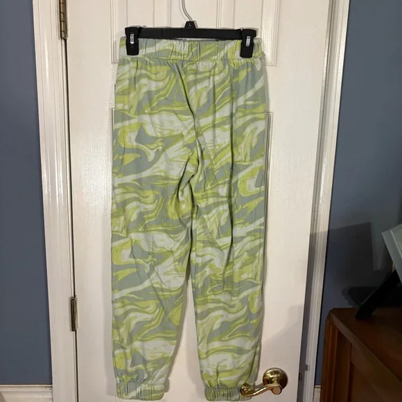Wild Fable Green and Gray Patterned Joggers - Picture 2 of 3